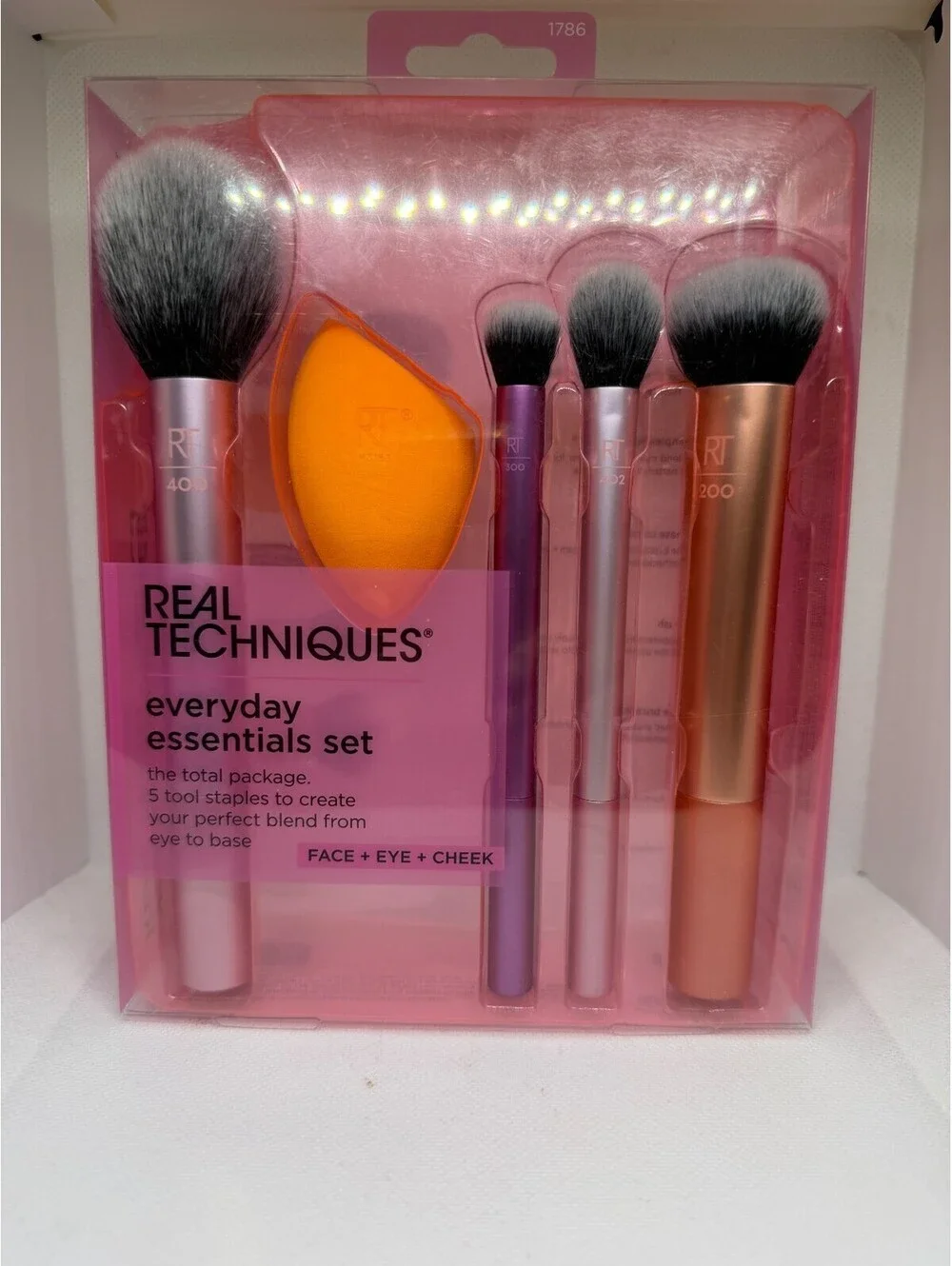Makeup Brushes & Kits From ECOTOOL & REAL TECHNIQUES!